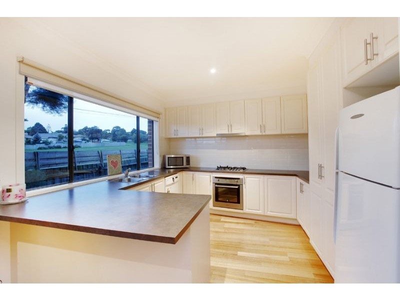 2/29 Sampson Drive, Mount Waverley VIC 3149