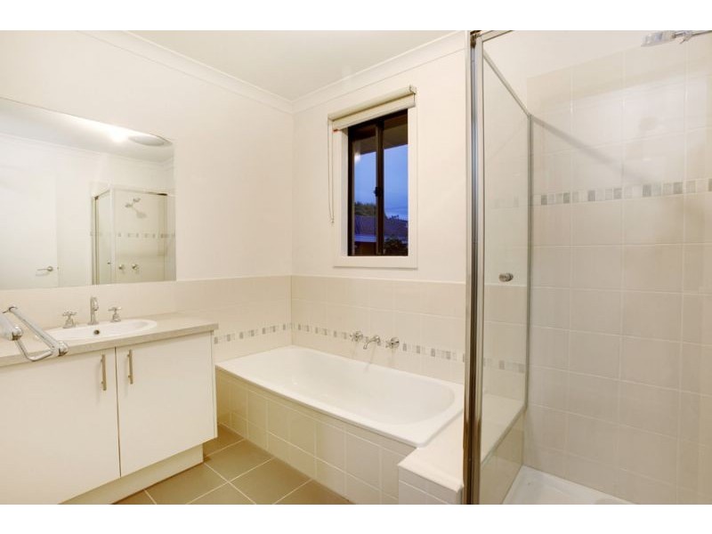 2/29 Sampson Drive, Mount Waverley VIC 3149