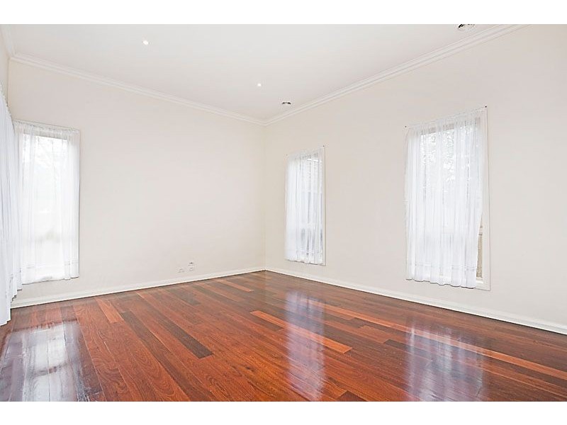 2/2 Hilton Street, Mount Waverley VIC 3149