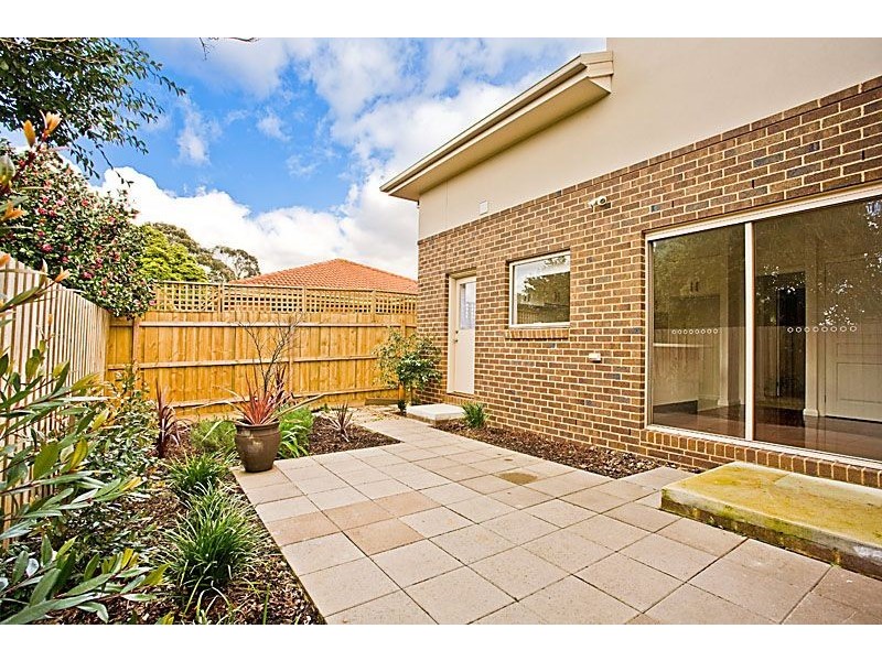 2/2 Hilton Street, Mount Waverley VIC 3149