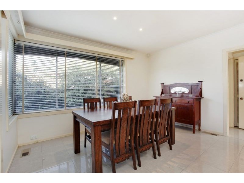 38 Therese Avenue, Mount Waverley VIC 3149