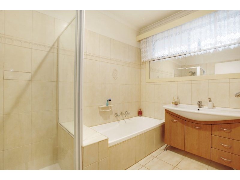 38 Therese Avenue, Mount Waverley VIC 3149