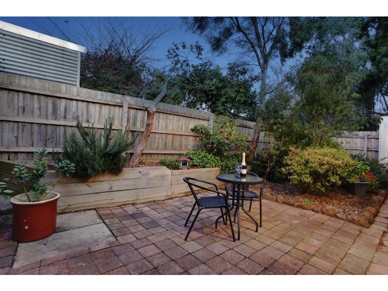 2/10 Wills Avenue, Mount Waverley VIC 3149