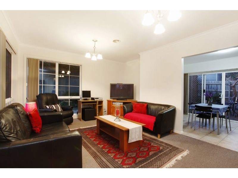 2/10 Wills Avenue, Mount Waverley VIC 3149