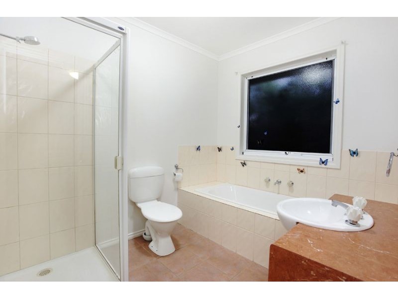 2/10 Wills Avenue, Mount Waverley VIC 3149