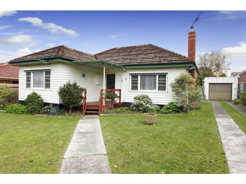 37 Donald Street, Mount Waverley VIC 3149