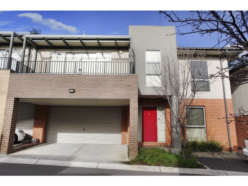 8/3 Keylana Boulevard, Mount Waverley VIC 3149