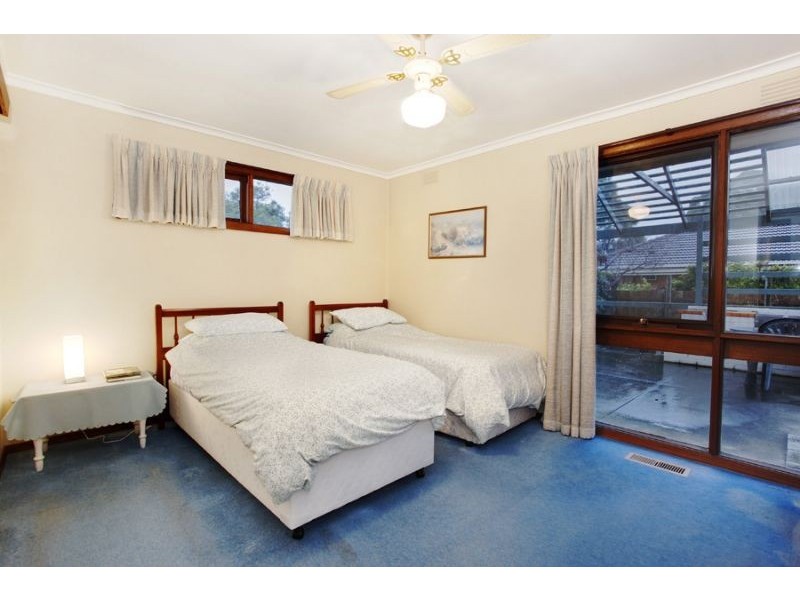 11 Ormiston Street, Mount Waverley VIC 3149