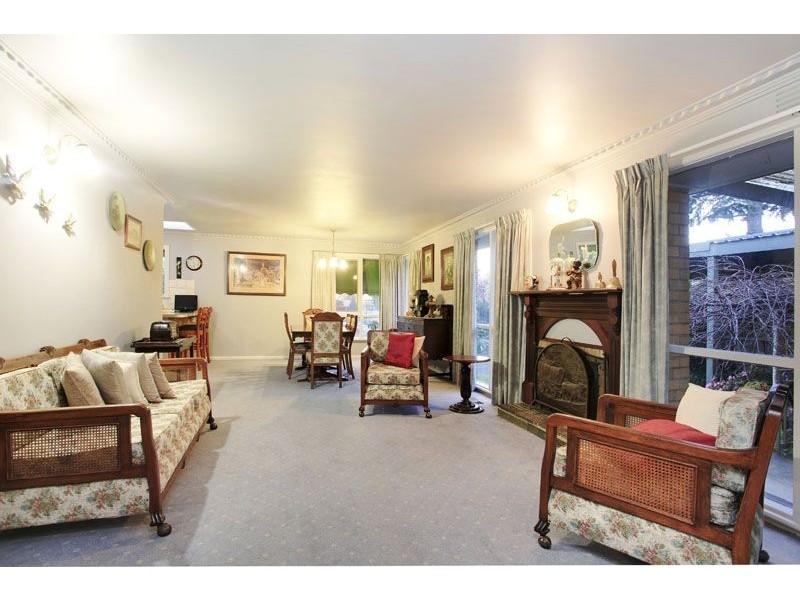 12 Herbert Street, Mount Waverley VIC 3149