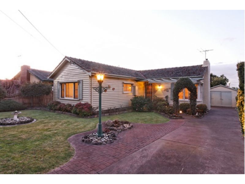 18 Werder Street, Box Hill North VIC 3129