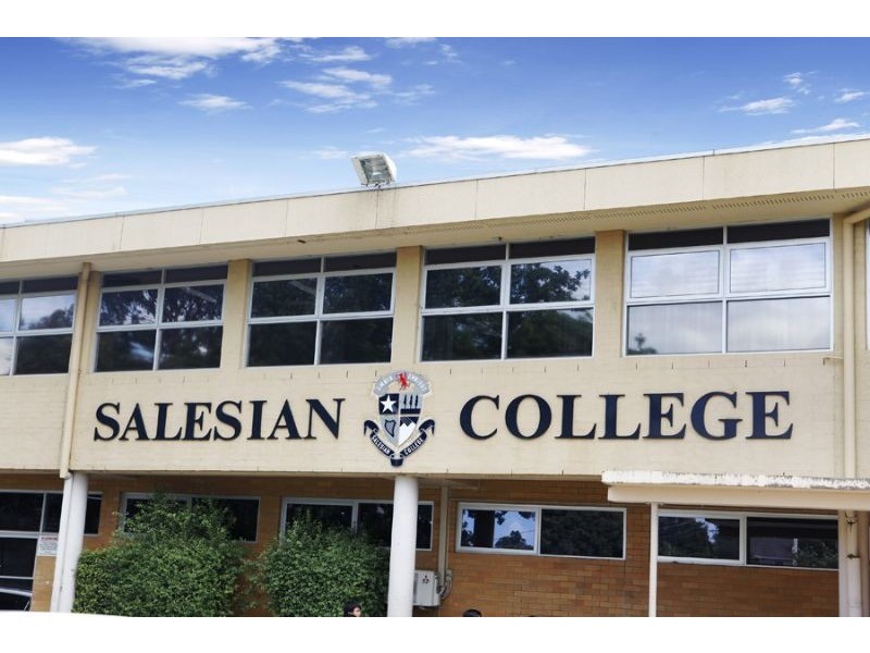 6 Savio Street, Chadstone VIC 3148