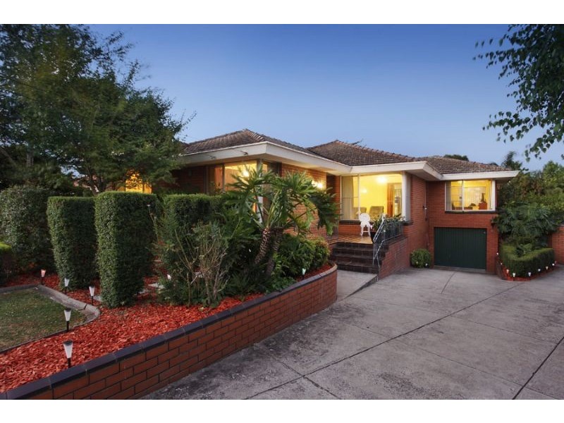 19 Moona Street, Burwood East VIC 3151