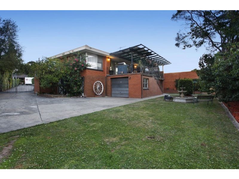 19 Moona Street, Burwood East VIC 3151