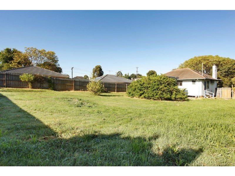 143 Power Avenue, Chadstone VIC 3148