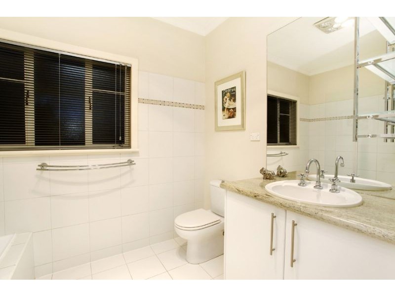 53 Josephine Avenue, Mount Waverley VIC 3149