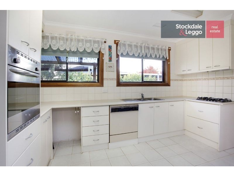 8 Pamay Road, Mount Waverley VIC 3149