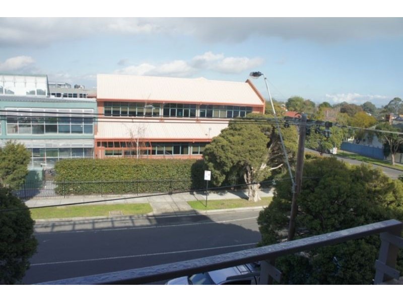 301/173 Kangaroo Road, Hughesdale VIC 3166