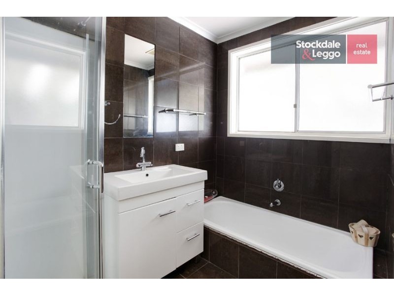 8 Burley Court, Mulgrave VIC 3170