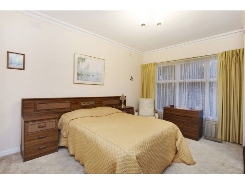 31 Bennett Avenue, Mount Waverley VIC 3149