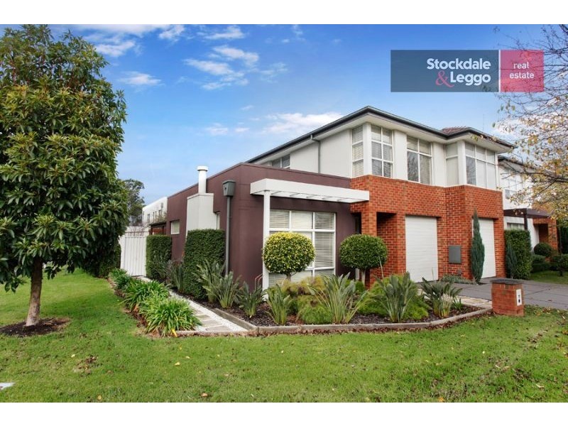 11 Lansdowne Circuit, Mulgrave VIC 3170