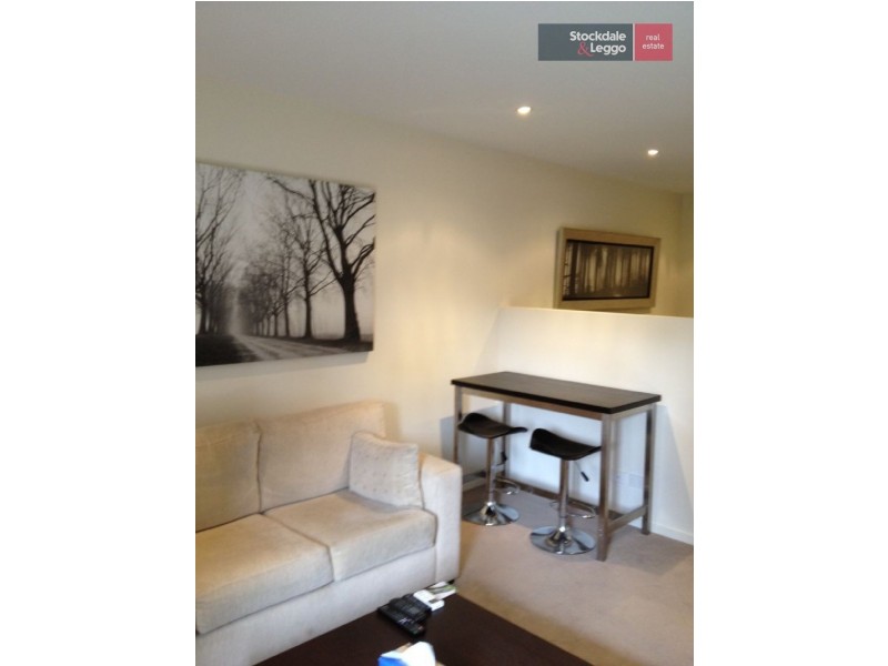 8/270-272 Springvale Road, Glen Waverley VIC 3150