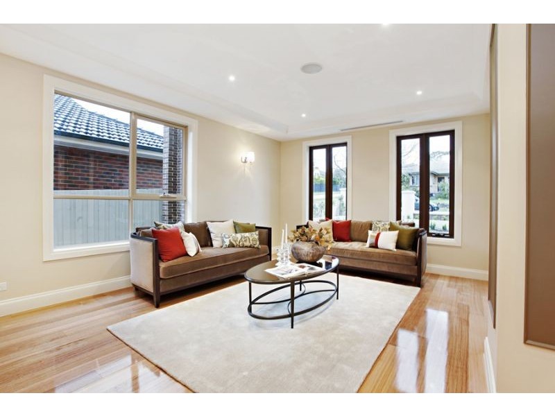 12 Inverell Avenue, Mount Waverley VIC 3149