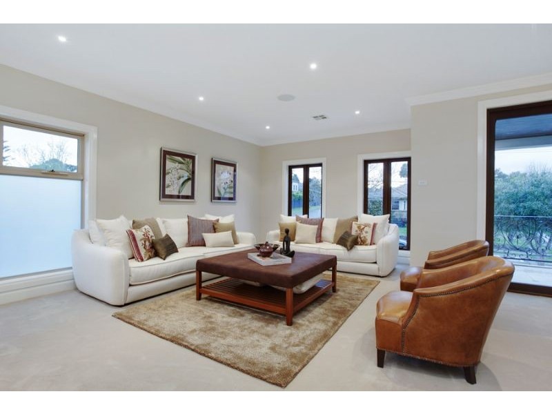 12 Inverell Avenue, Mount Waverley VIC 3149