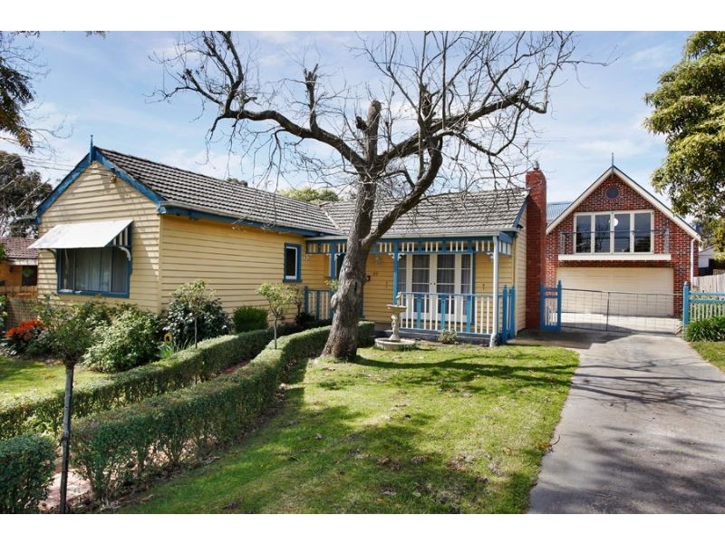 69 Larch Crescent, Mount Waverley VIC 3149
