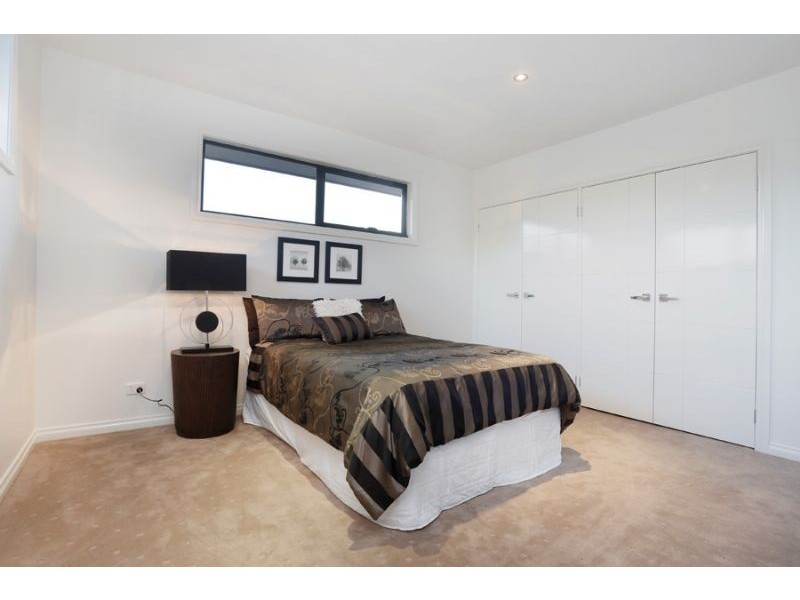 2/52 St Albans Street, Mount Waverley VIC 3149