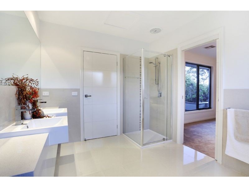 2/52 St Albans Street, Mount Waverley VIC 3149