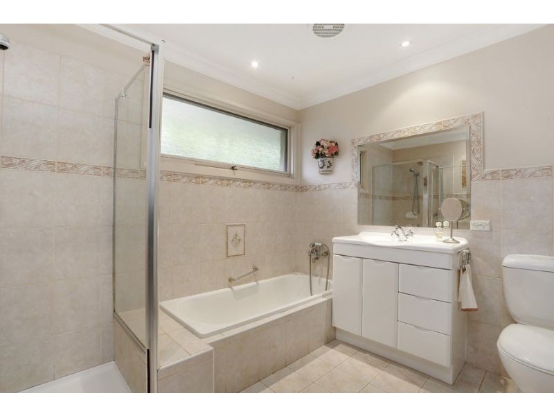 15 Wills Avenue, Mount Waverley VIC 3149