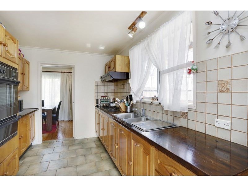 9 Farnham Avenue, Wheelers Hill VIC 3150