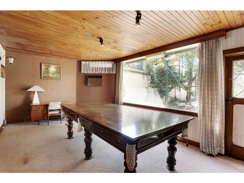 261 High Street Road, Mount Waverley VIC 3149