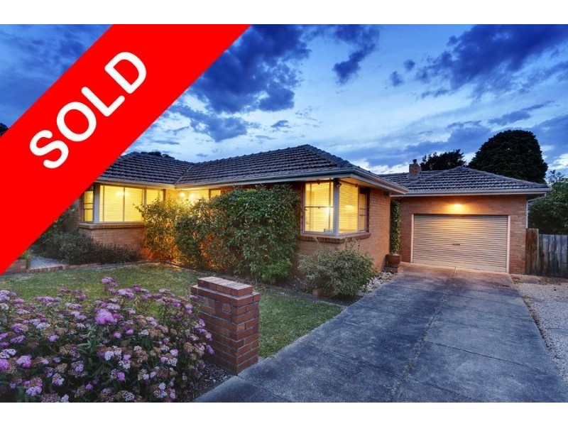 1 Cheviot Road, Mount Waverley VIC 3149