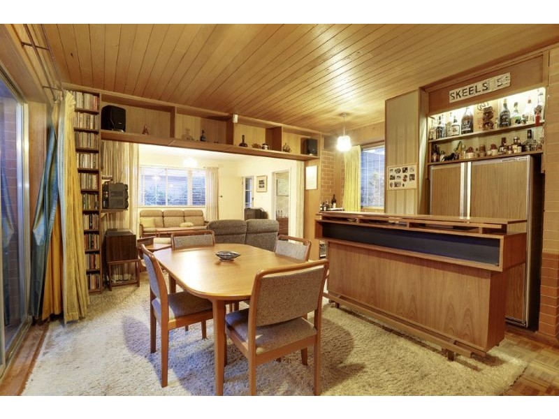 1 Cheviot Road, Mount Waverley VIC 3149