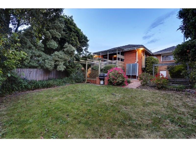 1 Cheviot Road, Mount Waverley VIC 3149