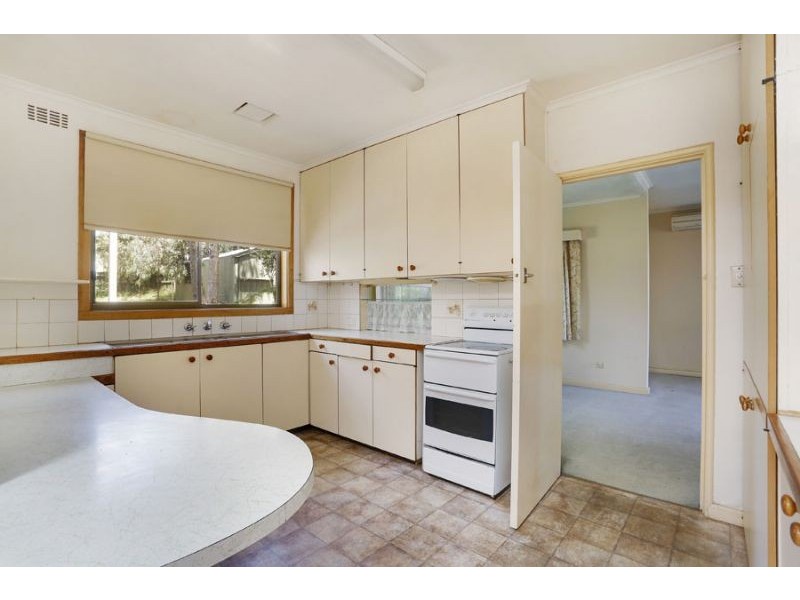 34 Kennedy Street, Glen Waverley VIC 3150