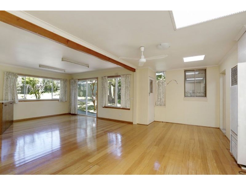 34 Kennedy Street, Glen Waverley VIC 3150