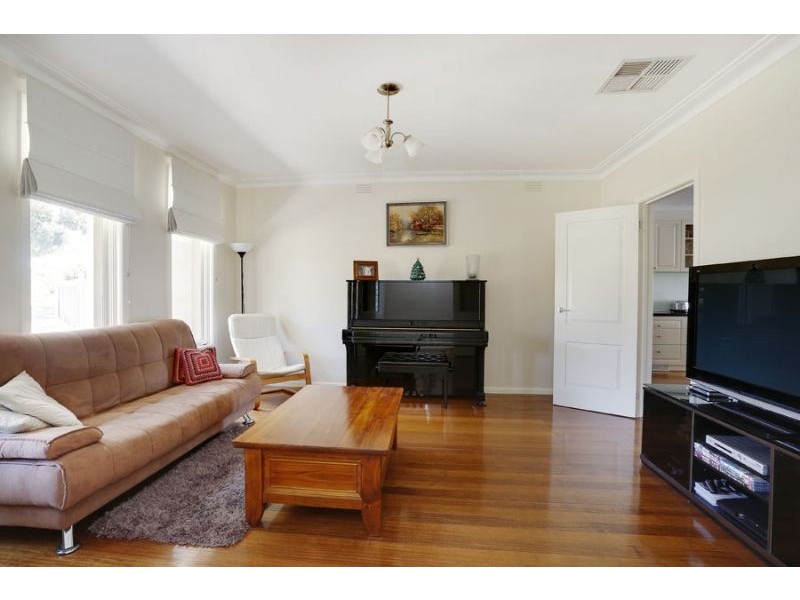 57 Ian Grove, Mount Waverley VIC 3149