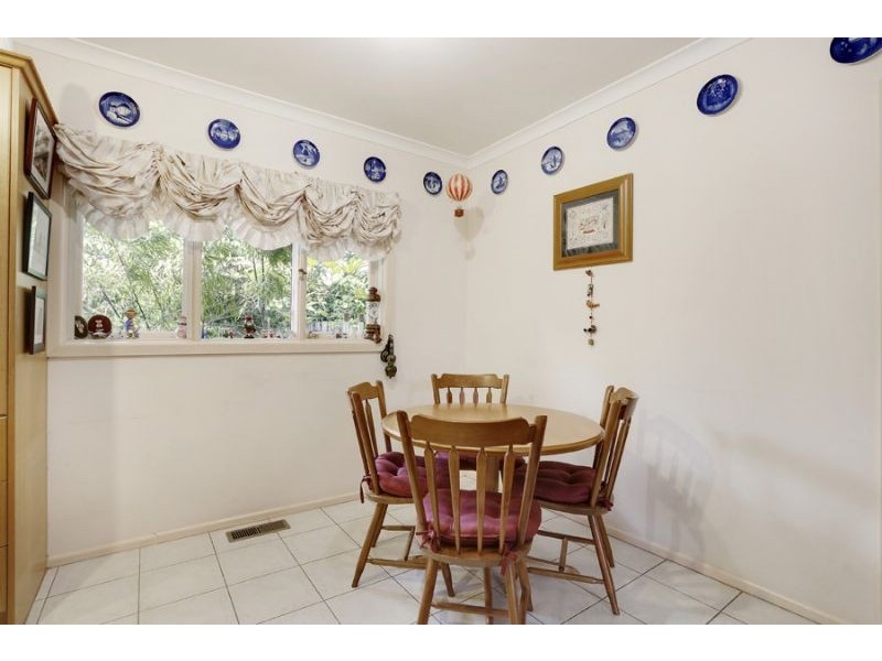 1 Mount Pleasant Drive, Mount Waverley VIC 3149