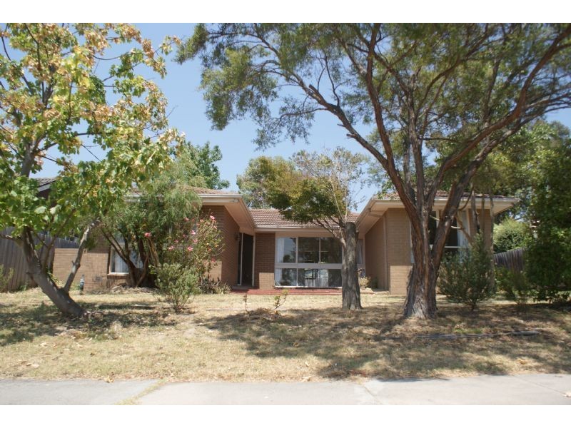 10 Golden Grove, Glen Waverley VIC 3150