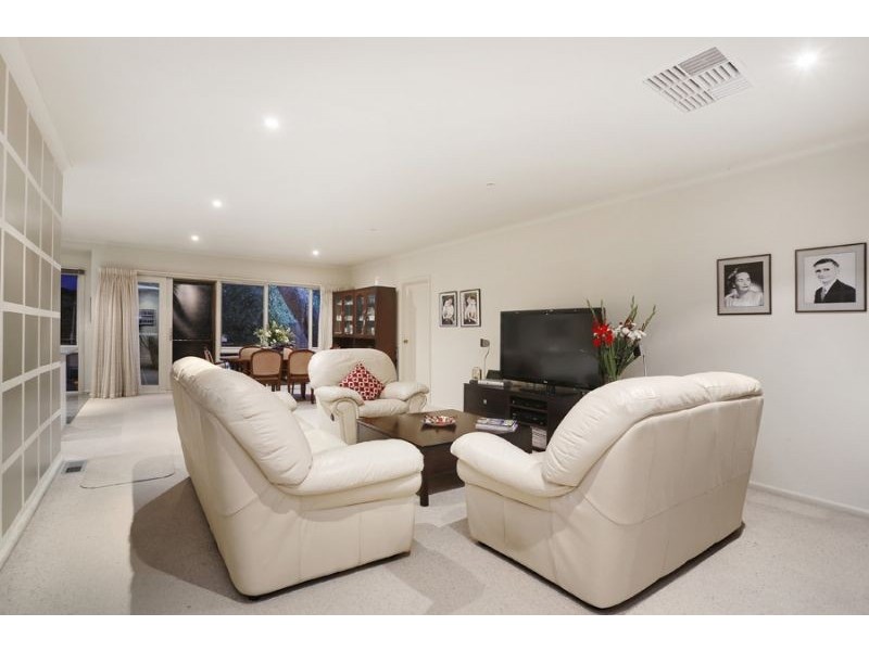 2 Pamay Road, Mount Waverley VIC 3149