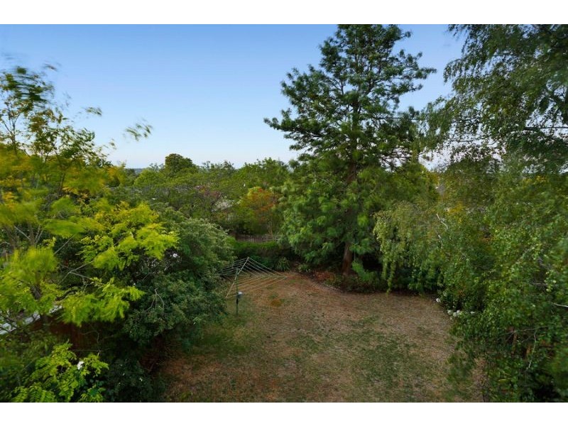 19 Grandview Road, Chadstone VIC 3148