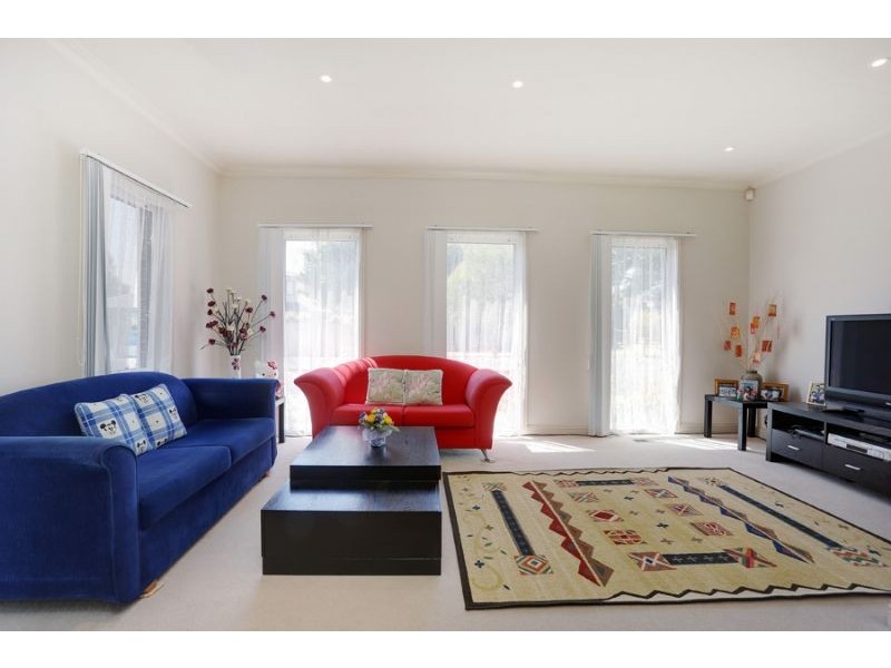 6A Rowitta Drive, Glen Waverley VIC 3150