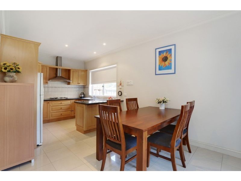 6A Rowitta Drive, Glen Waverley VIC 3150