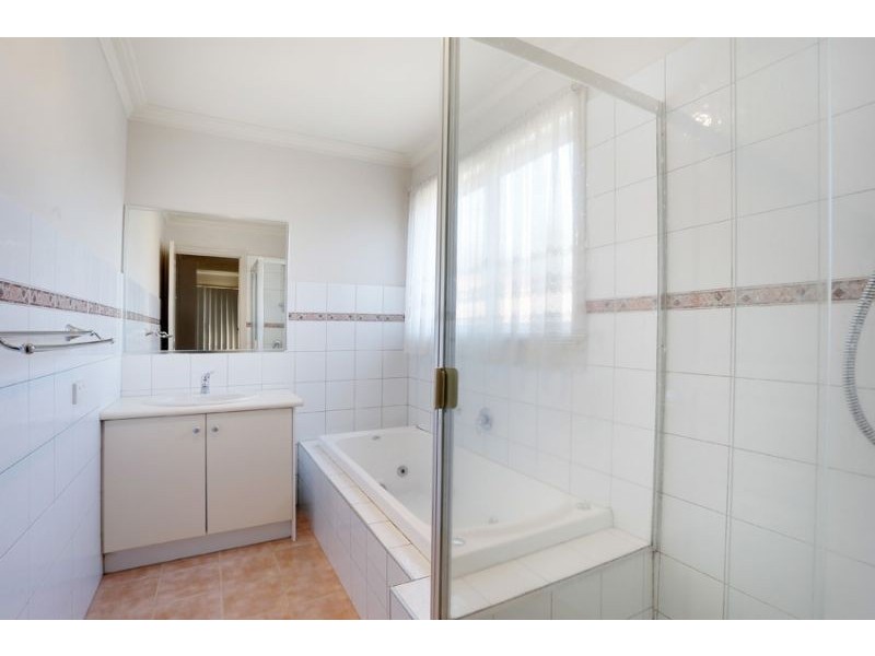 6A Rowitta Drive, Glen Waverley VIC 3150