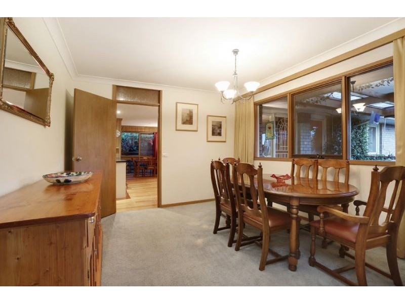 24 Regent Street, Mount Waverley VIC 3149