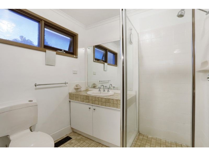 24 Regent Street, Mount Waverley VIC 3149