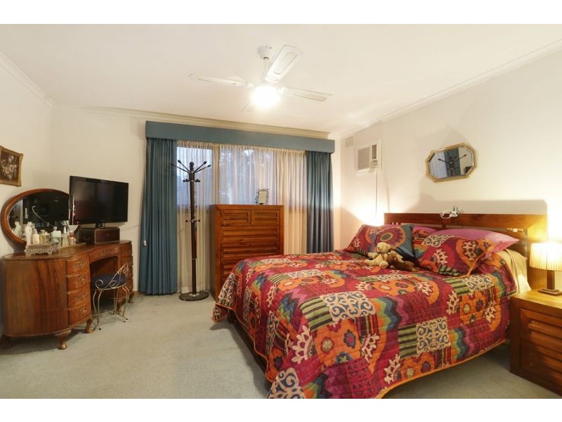 24 Regent Street, Mount Waverley VIC 3149