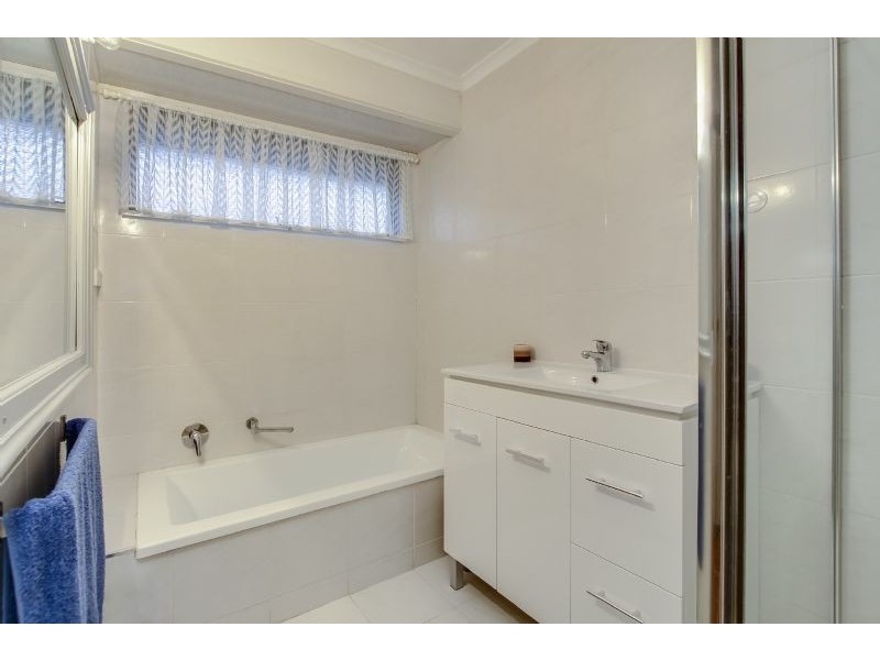 15 Tilba Place, Wantirna South VIC 3152